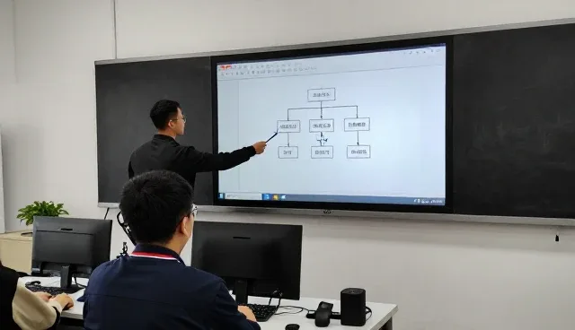 科技服务云服务器托管定制开发需求梳理：从入门到明白